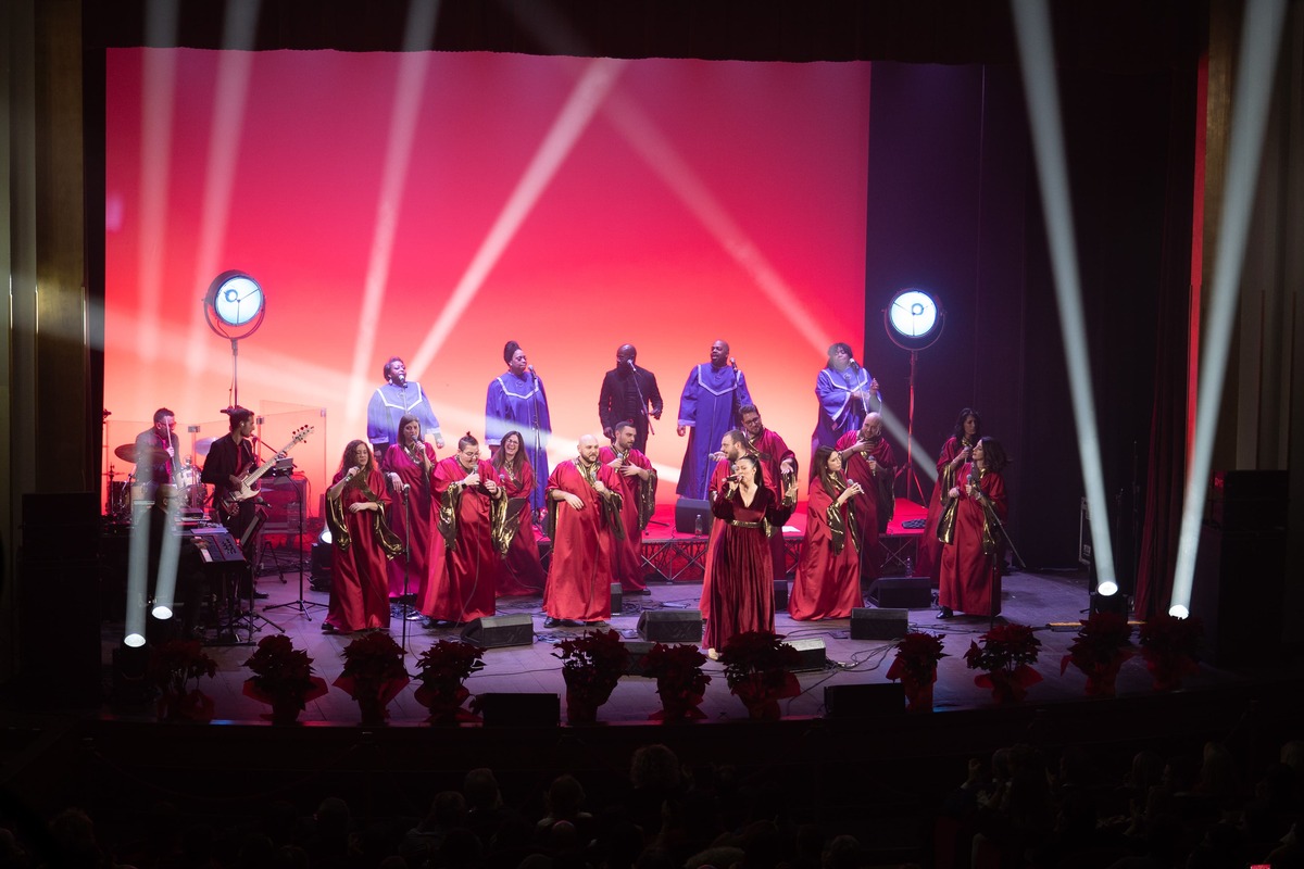 Deborah Moncrief & Millenium Gospel Singers